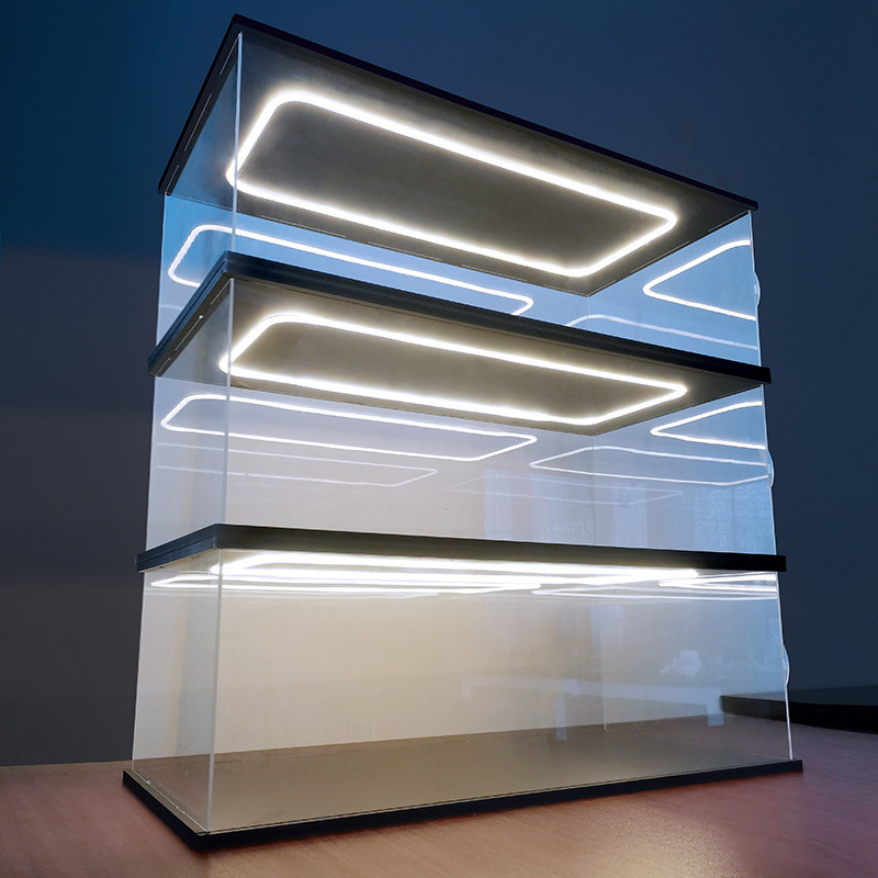 Akrylowa gablota kolekcjonersk – Model Kit Display Case recenzja i cena